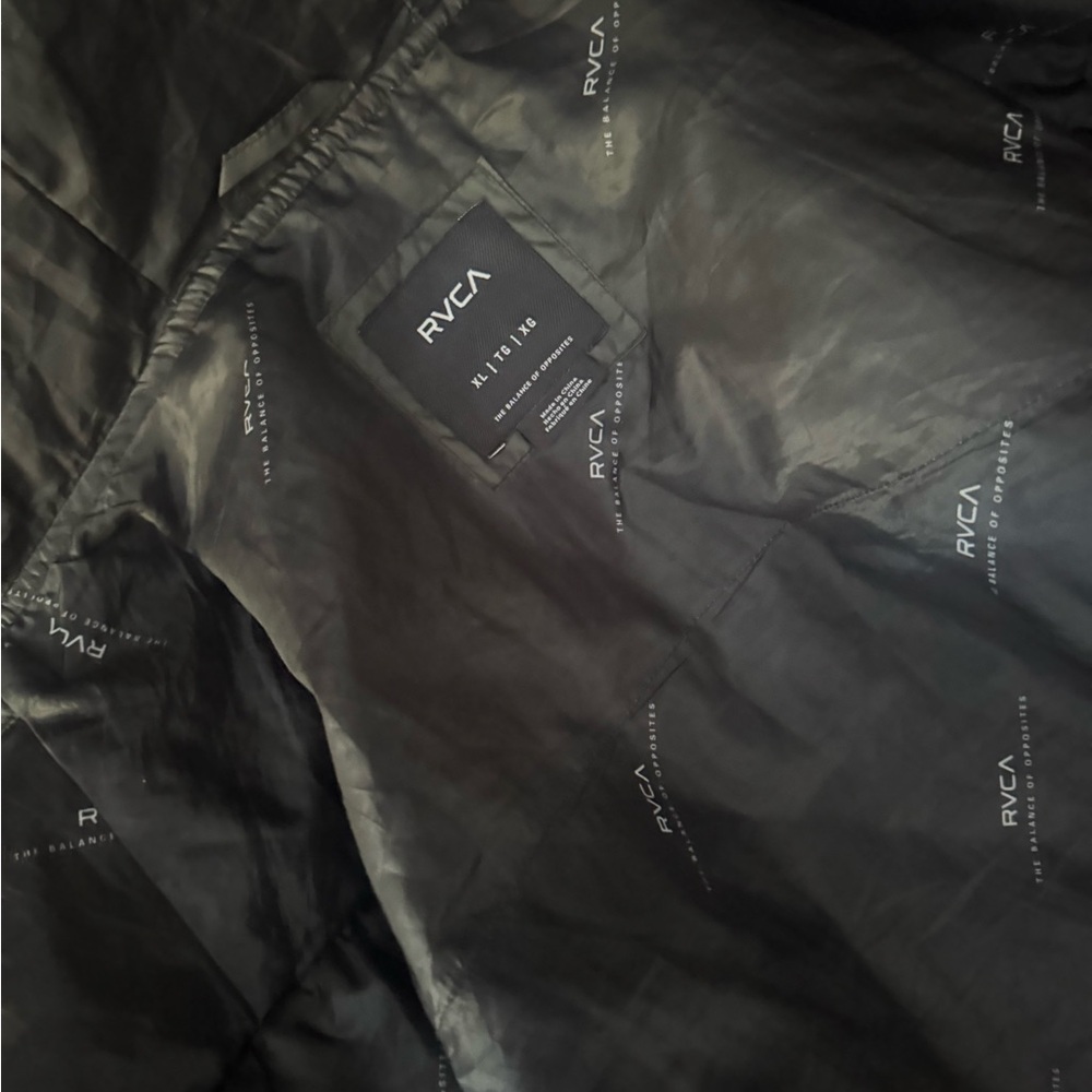 RVCA Men's Black Windbreaker Jacket - Picture 6 of 6